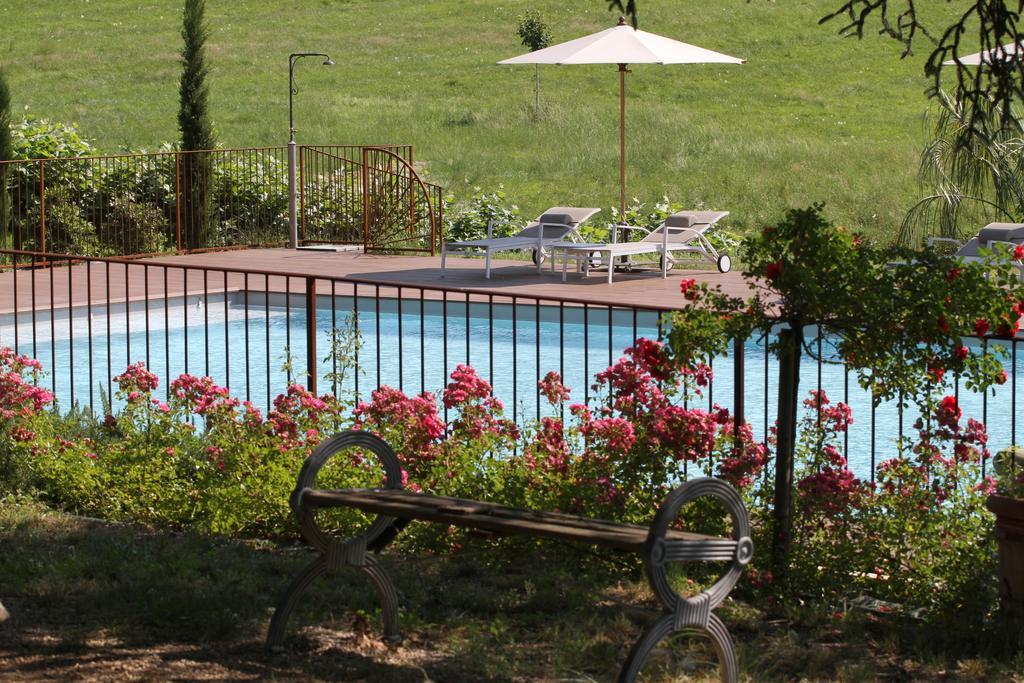 カストル Domaine Le Castelet Bed & Breakfast エクステリア 写真
