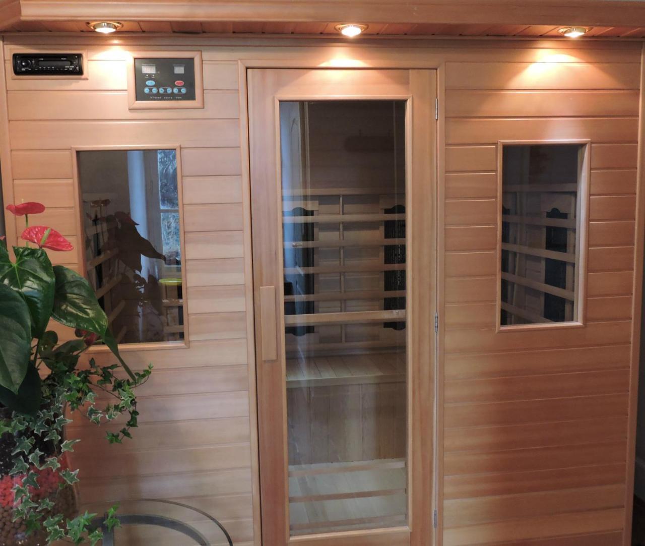 カストル Domaine Le Castelet Bed & Breakfast エクステリア 写真