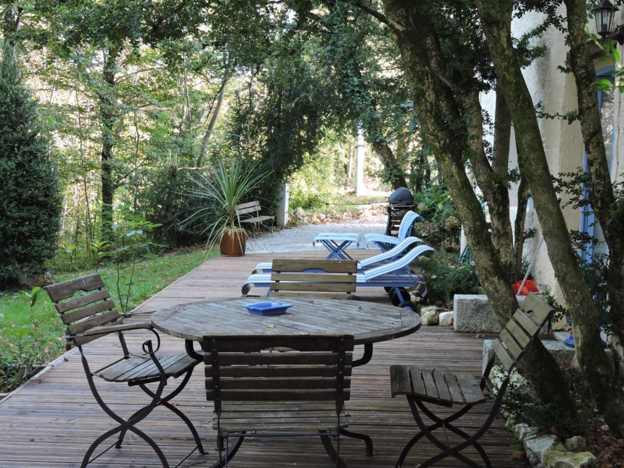 カストル Domaine Le Castelet Bed & Breakfast エクステリア 写真