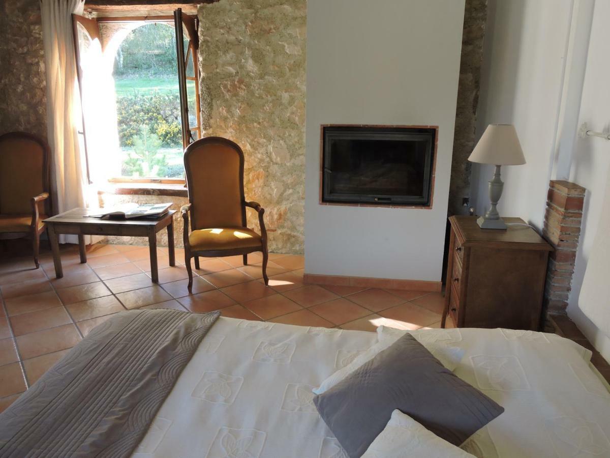 カストル Domaine Le Castelet Bed & Breakfast エクステリア 写真